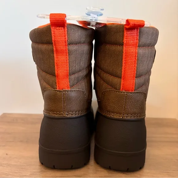 NWT Carter’s Brown Deltha Lug Sole Snow Boots Toddler Size 12