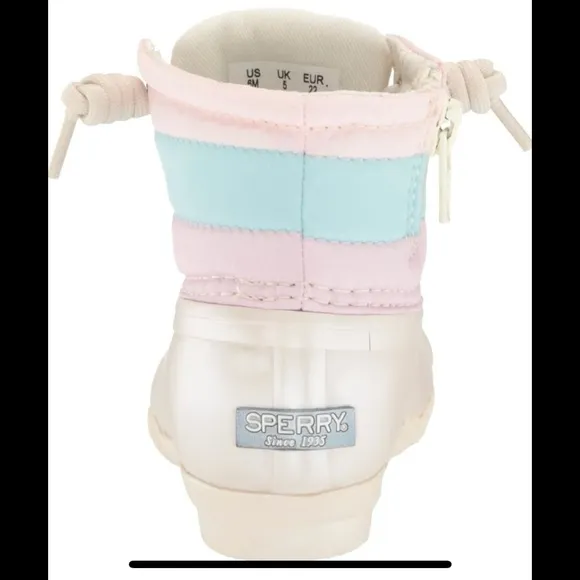 NWT Girls Sperry Saltwater Ankle Boots, Pastel, iridescent, Size 6