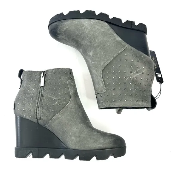 NWT Sorel leather waterproof Joan Uptown gray stud bootie ankle boots wedge 7.5