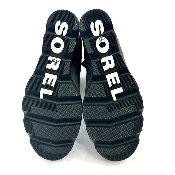 NWT Sorel leather waterproof Joan Uptown gray stud bootie ankle boots wedge 7.5