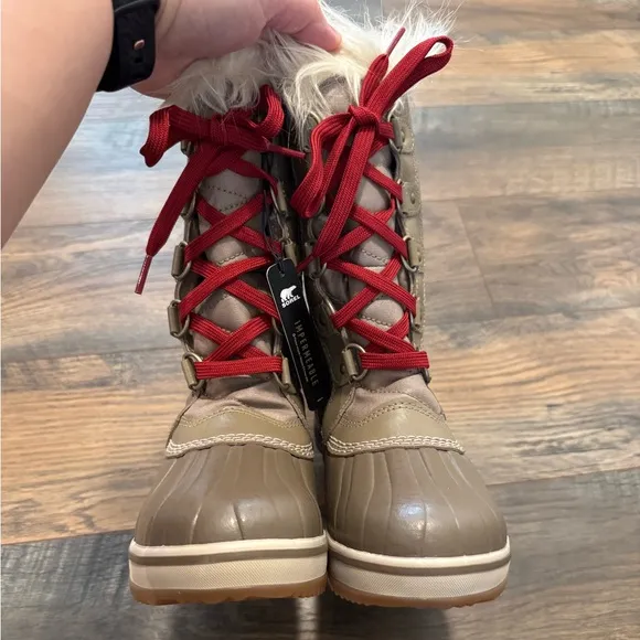 NWT Sorel Tofino II Faux Fur Lined Waterproof Snow Boots Youth Kids Girls Size 4