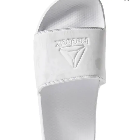 NWT White Reebok Fulgere Slide Sandals