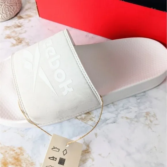 NWT White Reebok Fulgere Slide Sandals