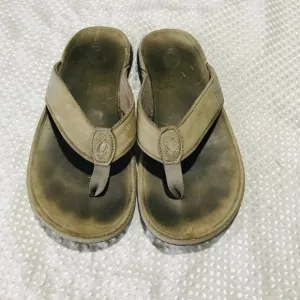 Olukai sandals