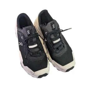 On Cloud Women's Running Cloud ultra shoes Unisex Size 8.5 in White