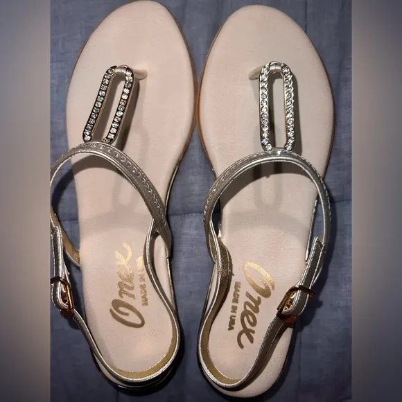 Onex Women's Gold Sandals