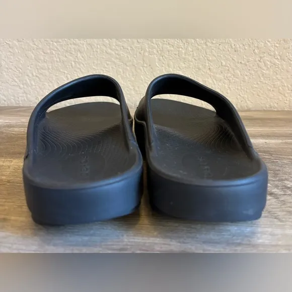 Oofos Ooahh Slide Sandals Black Womens size 7