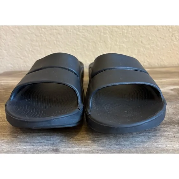 Oofos Ooahh Slide Sandals Black Womens size 7