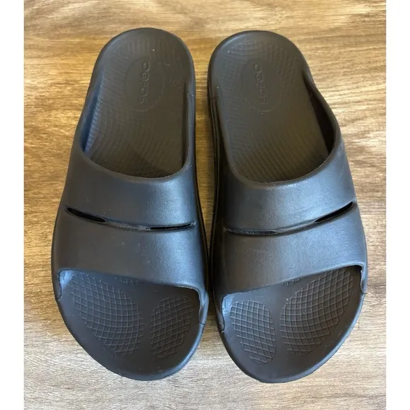 Oofos Ooahh Slide Sandals Black Womens size 7