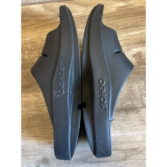 Oofos Ooahh Slide Sandals Black Womens size 7