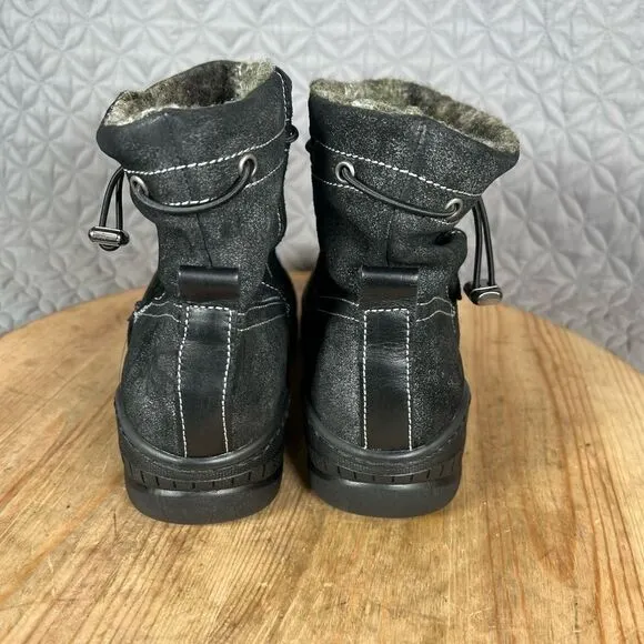 OTBT Fanfare Boots Women’s 8 Snow Reversible Spikes Black