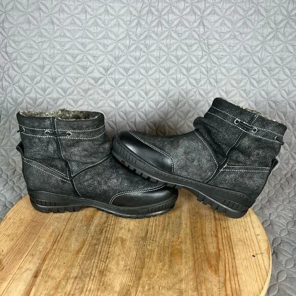 OTBT Fanfare Boots Women’s 8 Snow Reversible Spikes Black