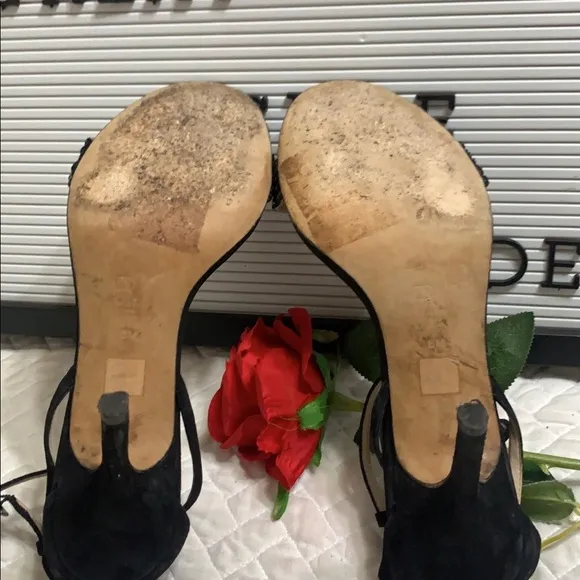 Pelle Moda sandals
