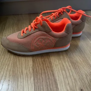 Preowned Tory Burch Sneakers Size 5 Tan Orange Suede