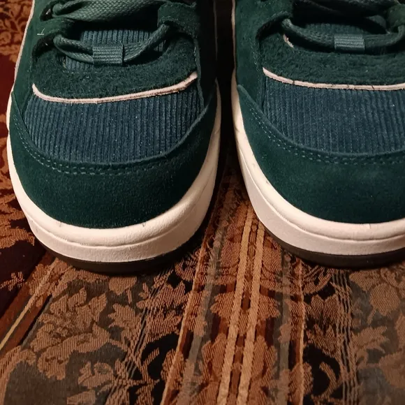 PUMA 180 Corduroy Malachite Style (Green) (396025-02)Shoes Brand New Men's Sz 11