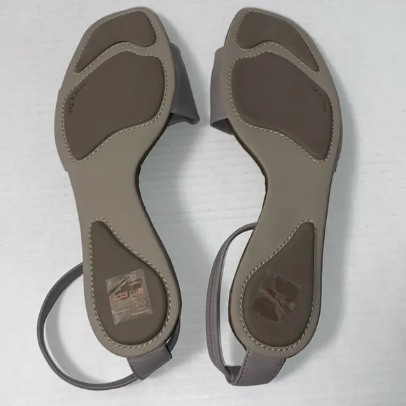 Rag and bone Ellory packable sandals size 39.5 size 9 sandals like new condition