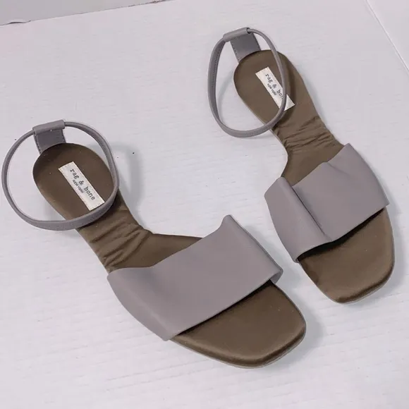 Rag and bone Ellory packable sandals size 39.5 size 9 sandals like new condition