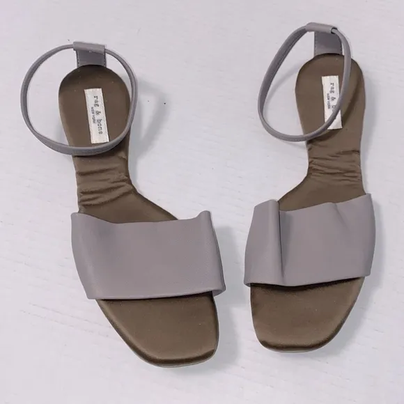 Rag and bone Ellory packable sandals size 39.5 size 9 sandals like new condition