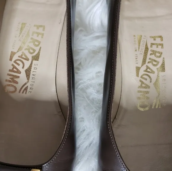 RARE Vintage Salvatore Ferragamo Couture Gancini Shoes Heels Low Walking Spring