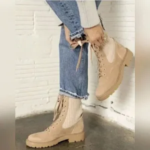 Sam Edelman 8.5 Combat Hiker Moto Lugsole Platform Rider Waterproof Ankle Boots