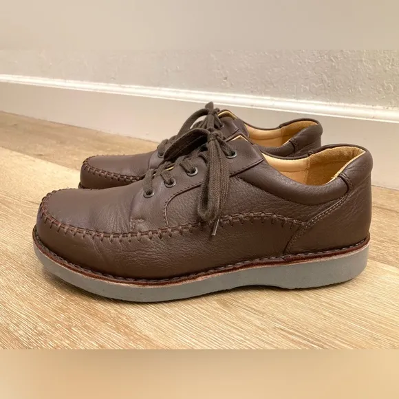 Samuel Hubbard Mudguard Mens Oxford Brown Leather Comfort Walking Shoes Size 10W