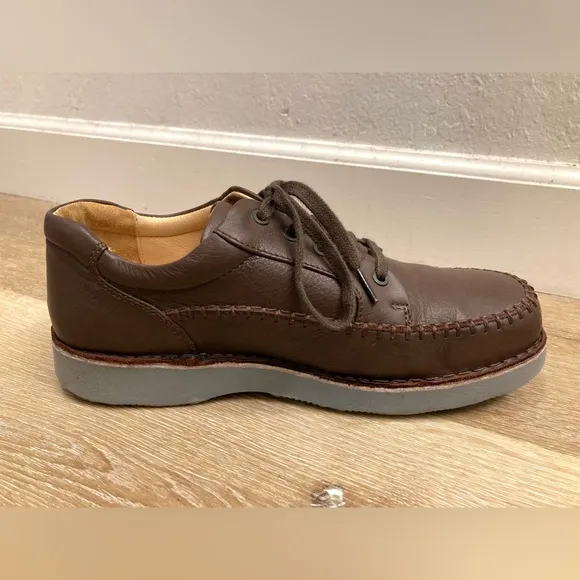 Samuel Hubbard Mudguard Mens Oxford Brown Leather Comfort Walking Shoes Size 10W