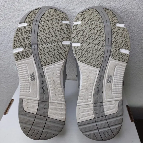 SAS TMV Silver White Women's Walking Shoes Size 8 W3
