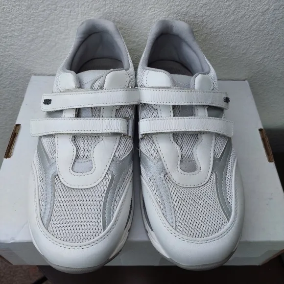 SAS TMV Silver White Women's Walking Shoes Size 8 W3