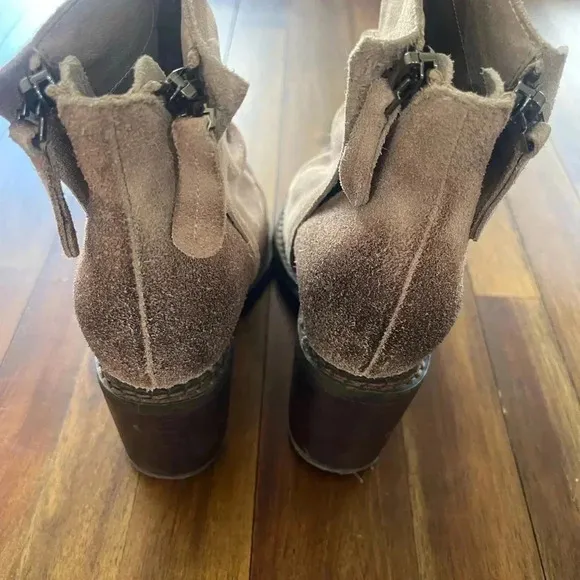 Sbicca Millie leather heeled booties