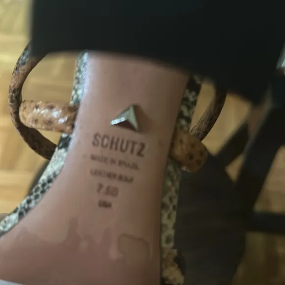 Schultz sandals