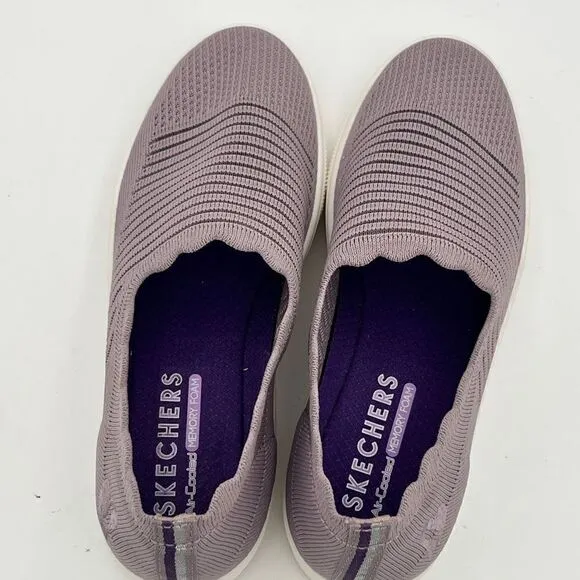 Skechers Shoes Knit Slip-On Light Lilac purple Women’s 8.5 Poppy Breezy Street