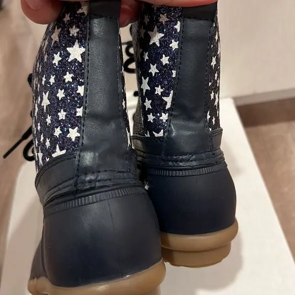 Snow boots