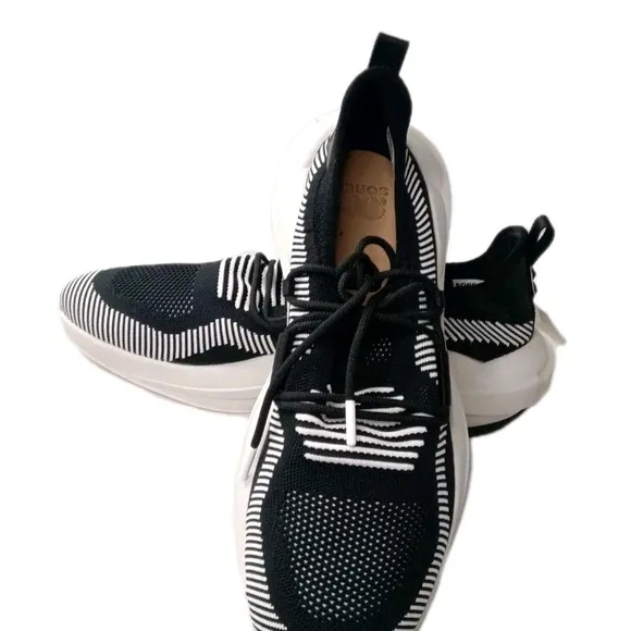 Sorel Explorer Defy Low Sneakers Women Size 11 Shoes Black ~White