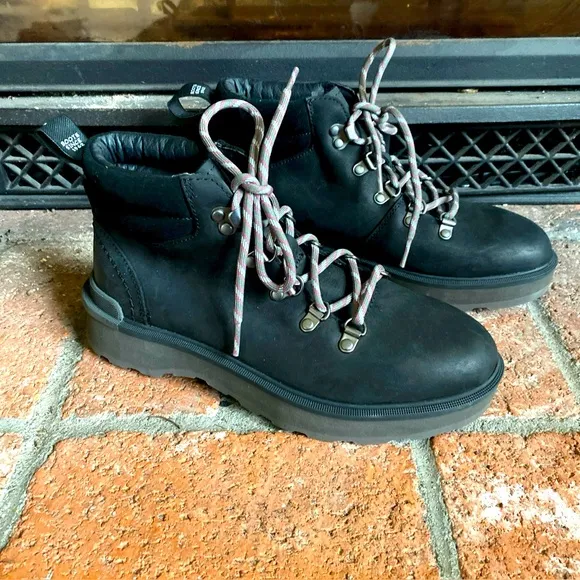 Sorel HI-LINE Hiking Boots Waterproof BRAND NEW NO BOX! Size 8 EU 39
