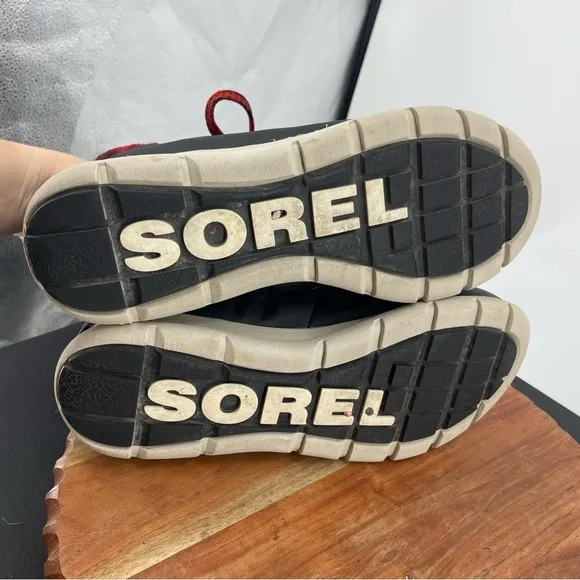 SOREL Womens Explorer 1964 Black Snow Boots Size 12 NL3494-010