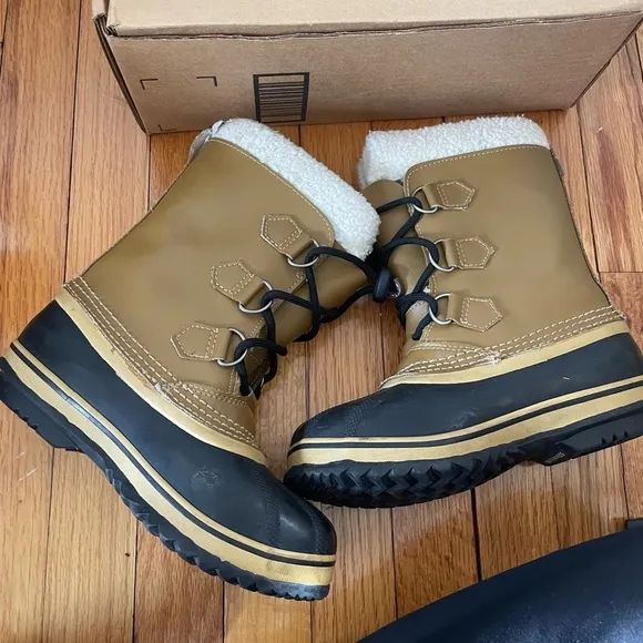 Sorel Yoot Pac Youth Size 3 Tan Brown Winter Snow Waterproof Boots