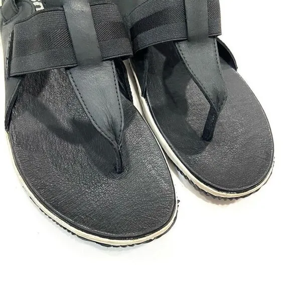 SOREL Thong Sandals