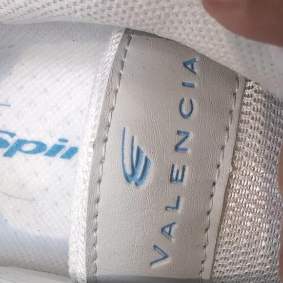 Spira Women's Valencia White Walking Shoes Size 8.5 NWT