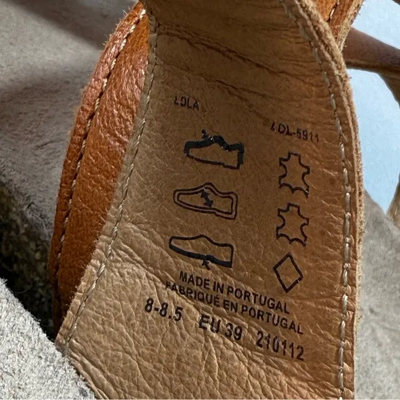 Taos Lola Tan Leather Flat Thong Cork Footbed Sandals