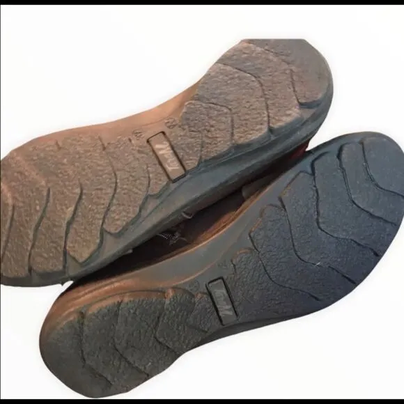Tara M Brown Quiana Size 6-6.5 (Size 37) from The Walking Company NWT