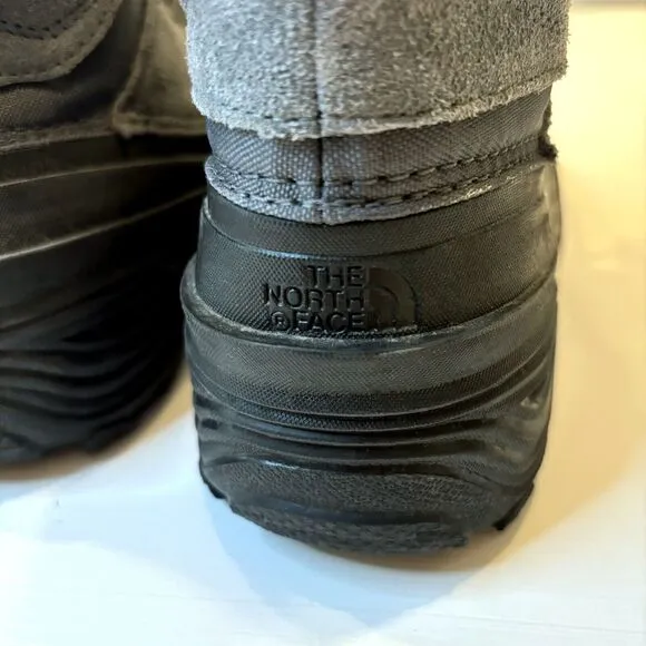 The North Face Alpenglow V Waterproof Gray‎ Black Winter Snow Boots US Size 5