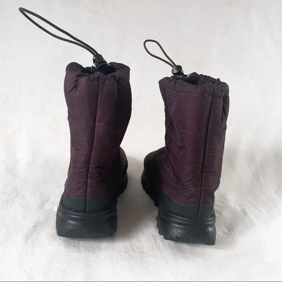 The North Face brown ‘Nuptse boot’ snow boots