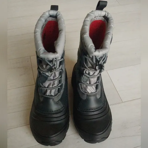 The North Face NEW Alpenglow IV Snow Boots Griffin Gray