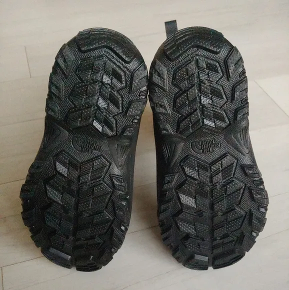 The North Face NEW Alpenglow IV Snow Boots Griffin Gray