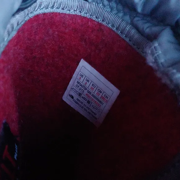 The North Face NEW Alpenglow IV Snow Boots Griffin Gray