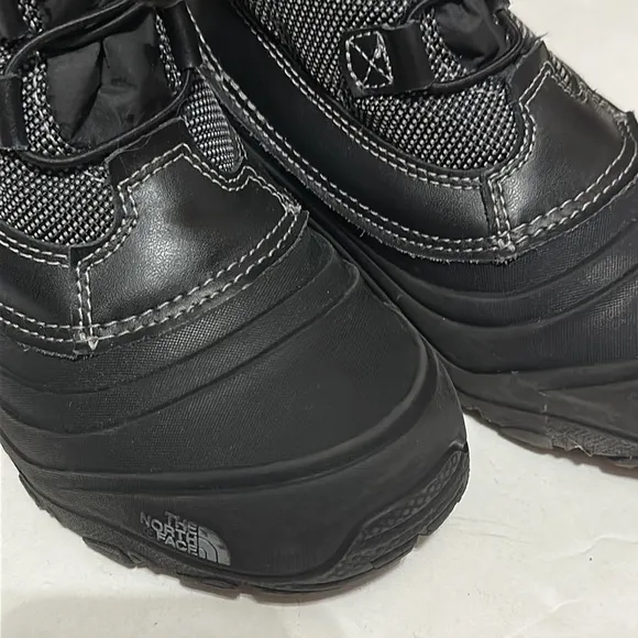 THE North Face Unisex Thermafelt Plus Insulation Snow Boots Black Size 4