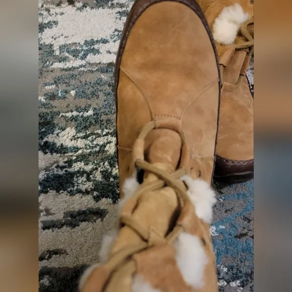 The North Face Womens Abby III Apre Boots Shearling Sherpa Leather size 8