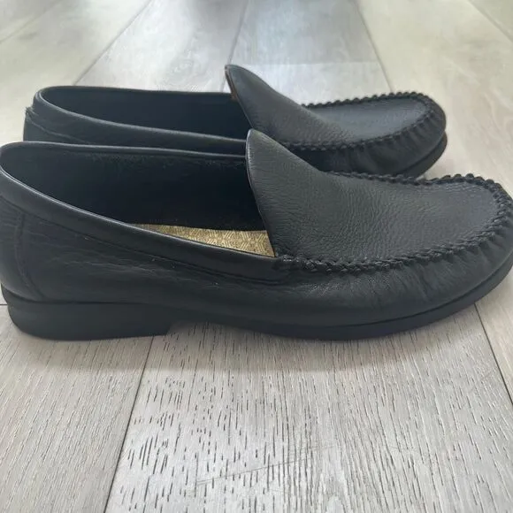 The Walking Company men's black leather loafers‎ size 45 business casual shoe