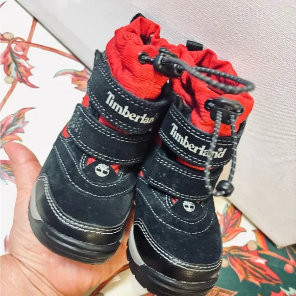 Timberland Thermolite 200 Gram Snow Boots black Red Lining EUC