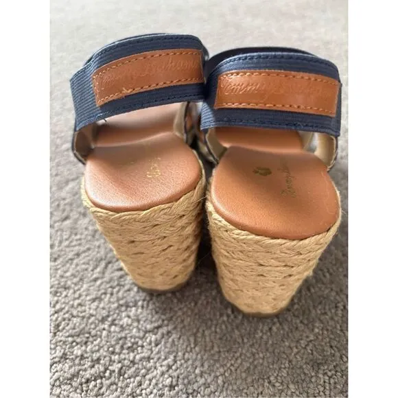 Tommy Bahama Sandals